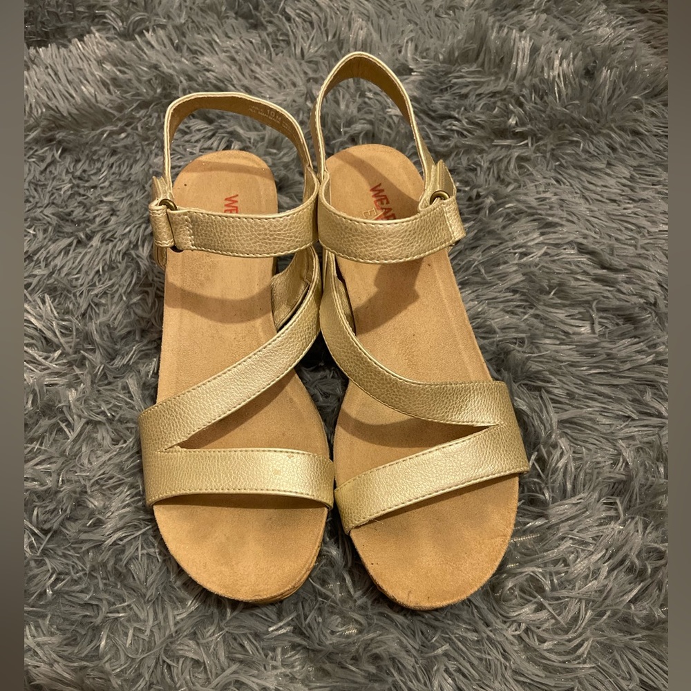 Beige/Gold Sandal Wedge